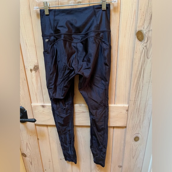 Fabletics shimmer black leggings - Picture 2 of 4